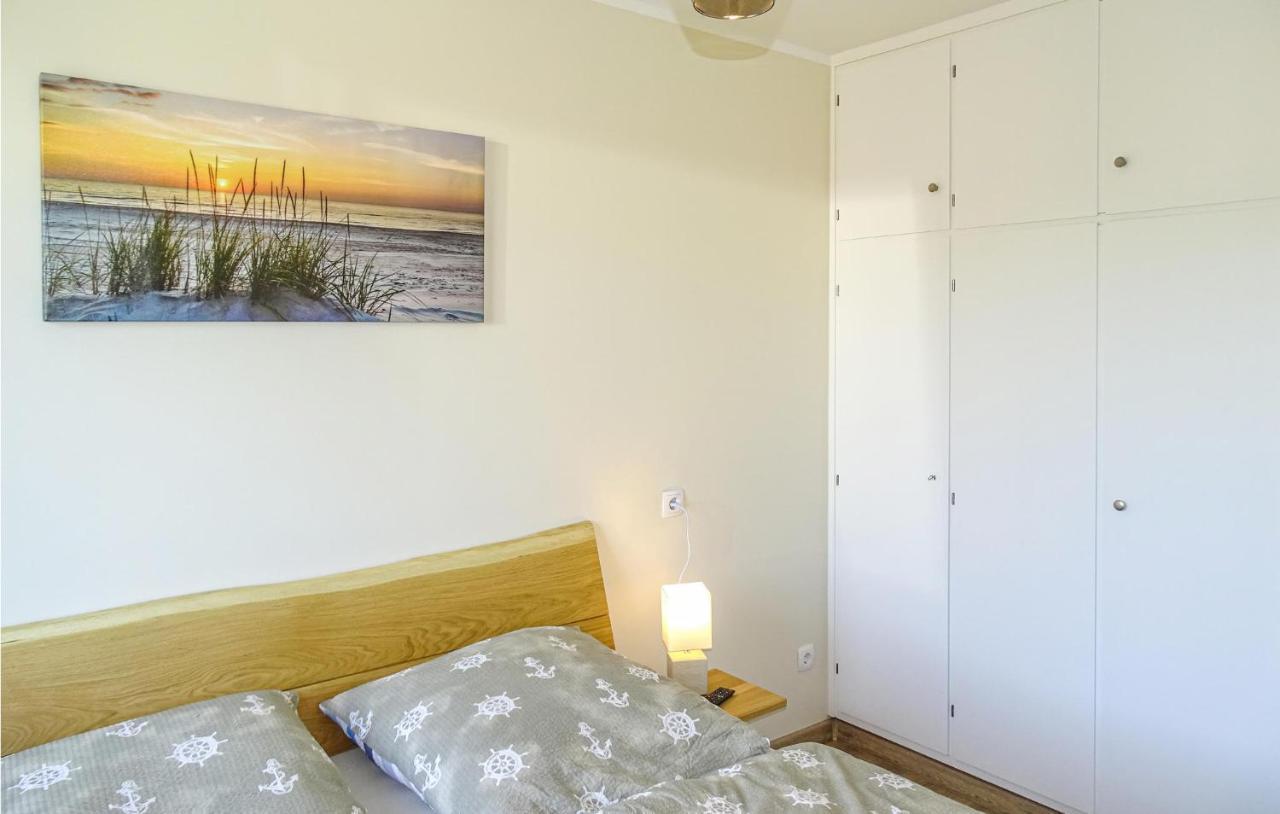 Lovely Apartment In Buesum With Kitchen מראה חיצוני תמונה